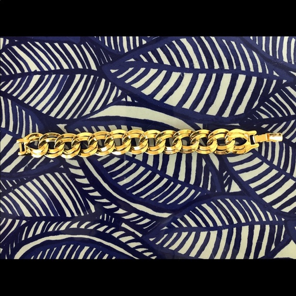 Vintage Monet Gold Plated Chunk Link Bracelet - Picture 4 of 4